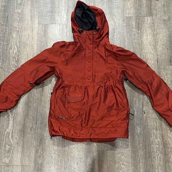 Holden Red Jacket with Black Lining - Picture 8 of 8